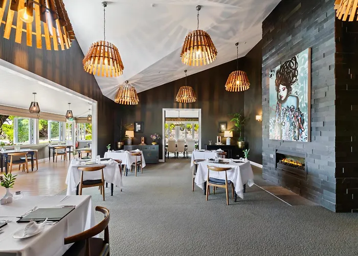 Woodhouse Mountain Lodge