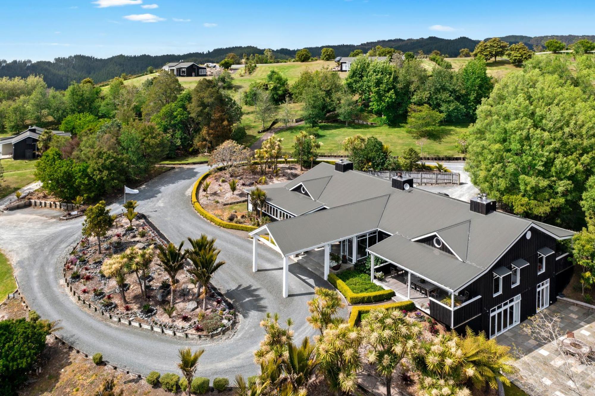 Woodhouse Mountain Hotel 5*